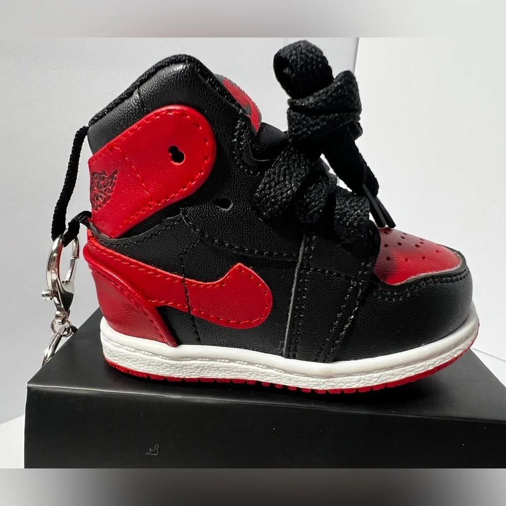3D Mini Sneaker Keychain Black Red Chicago Style with novelty‎ box